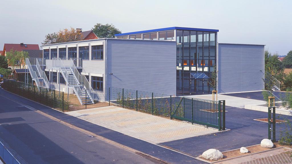 Edith-Stein-Realschule Modulbau Parkplatz