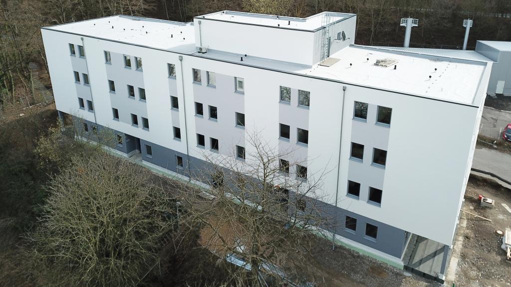 Außenansicht des Unterkunftsgebäudes in Modulbauweise für LBB-Diez in Koblenz