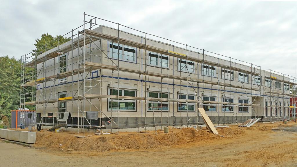 Modulmontage eines neuen Verwaltungsgebäudes in Braunschweig   